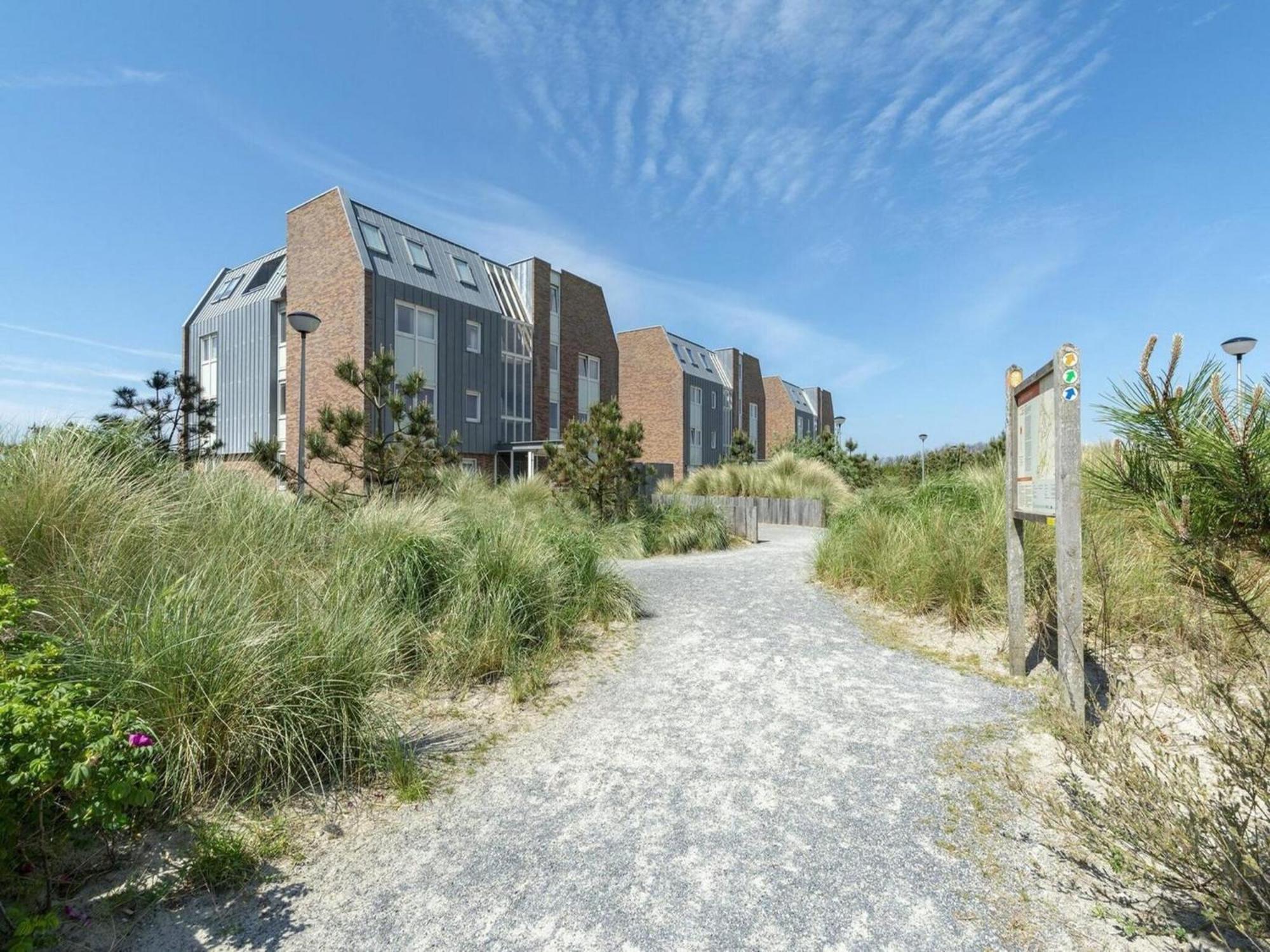 Alluring Coastal Apartment Callantsoog Exterior photo